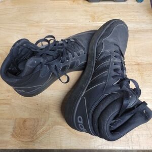 Size 8 Men's Adidas Shoes
